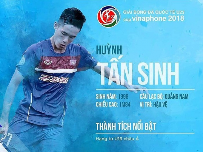 Trung vệ: Tấn Sinh