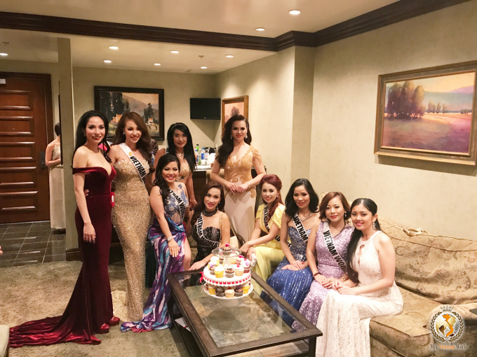 Hoa hậu Uy&ecirc;n Vi chia sẻ kinh nghiệm cho d&agrave;n th&iacute; sinh Mrs. Vietnam World 2018