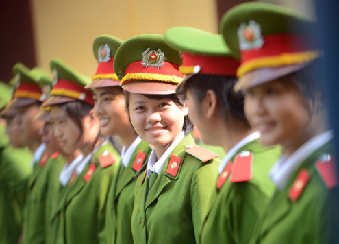 Nữ sinh Học viện CSND.