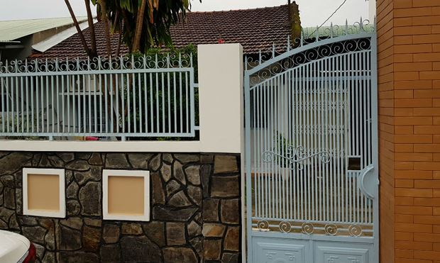 Ng&ocirc;i nh&agrave; nơi xảy ra vụ mất v&agrave;ng.