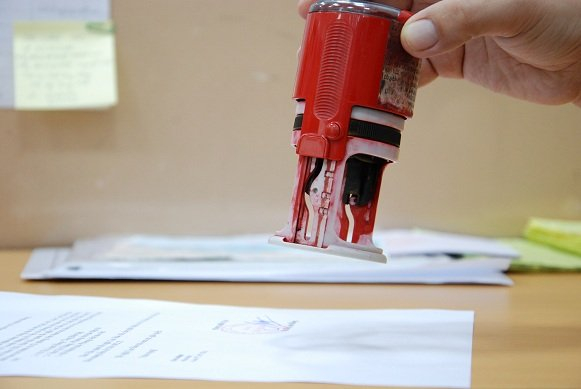 C&oacute; tới hơn 5.600 văn bản tr&aacute;i ph&aacute;p luật được ban h&agrave;nh. Ảnh: L.Bằng