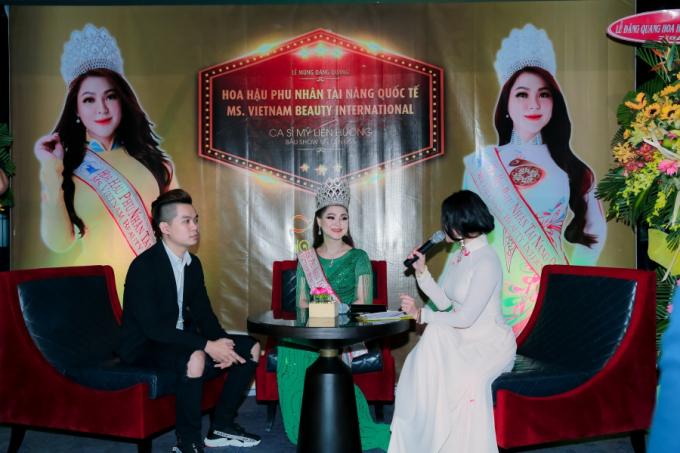 Mỹ Li&ecirc;n kh&ocirc;ng giấu niềm vui với th&agrave;nh t&iacute;ch vừa gi&agrave;nh được. Hoa hậu Phu nh&acirc;n Quốc tế 2018 Mỹ Li&ecirc;n cũng muốn th&ocirc;ng qua danh hiệu n&agrave;y c&oacute; thể cho mọi người biết đến m&igrave;nh nhiều hơn v&agrave; qua đ&oacute; c&oacute; thể l&agrave;m được nhiều việc c&oacute; &yacute; nghĩa hơn.