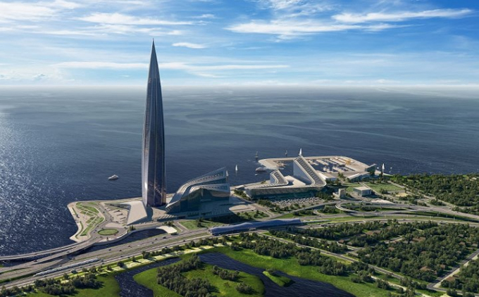 Xung quanh t&ograve;a th&aacute;p l&agrave; khu phức hợp c&aacute;c kh&ocirc;ng gian c&ocirc;ng cộng bao gồm 3 quảng trường, 1 s&acirc;n khấu tr&ograve;n ngo&agrave;i trời với 2.000 chỗ ngồi v&agrave; cảnh quan tản bộ.