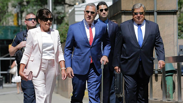 Bố mẹ đẻ của Đệ nhất phu nh&acirc;n Mỹ Melania Trump. (Ảnh: AP)