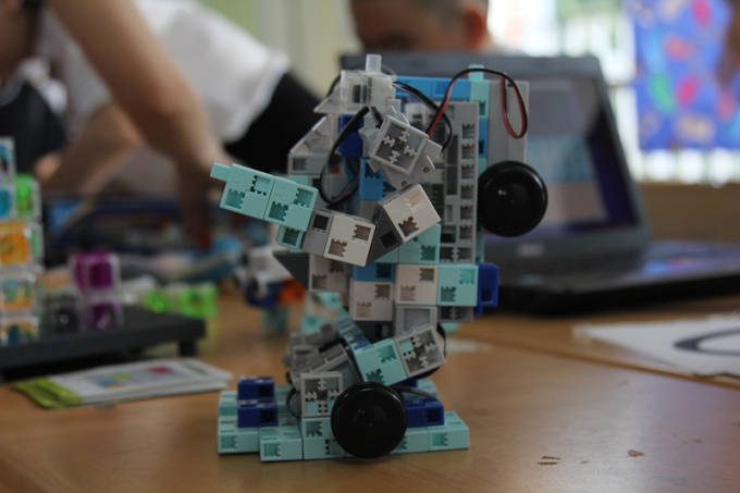 M&atilde;n nh&atilde;n với những sản phẩm c&ocirc;ng nghệ độc đ&aacute;o tại triển l&atilde;m &ldquo;Cơn lốc khoa học&rdquo;