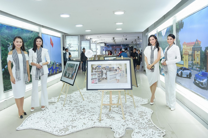 Hồ Ngọc H&agrave;, Ho&agrave;ng Th&ugrave;y Linh khiến sinh vi&ecirc;n đứng ngồi kh&ocirc;ng y&ecirc;n