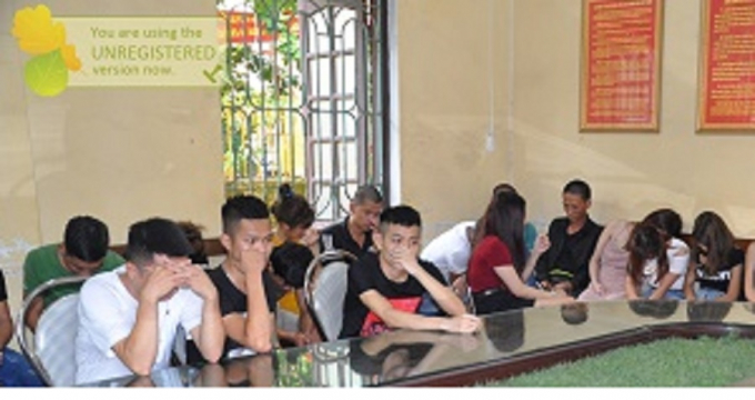 C&aacute;c đối tượng sử dụng ma t&uacute;y.