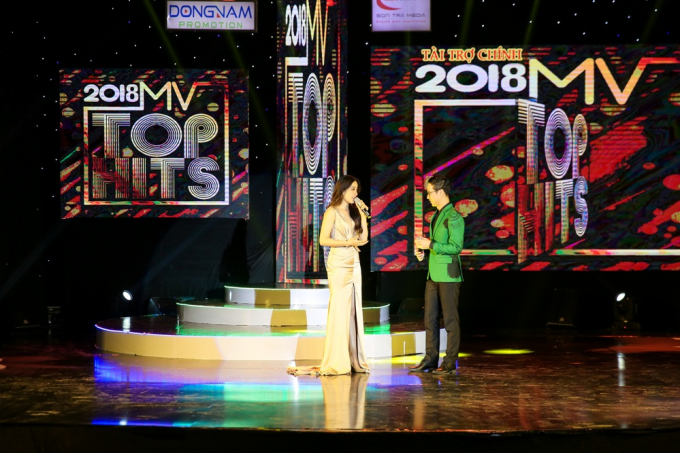 Nam Em thổ lộ th&iacute;ch &aacute;nh đ&egrave;n s&acirc;n khấu, lắng nghe tiếng vỗ tay của kh&aacute;n giả