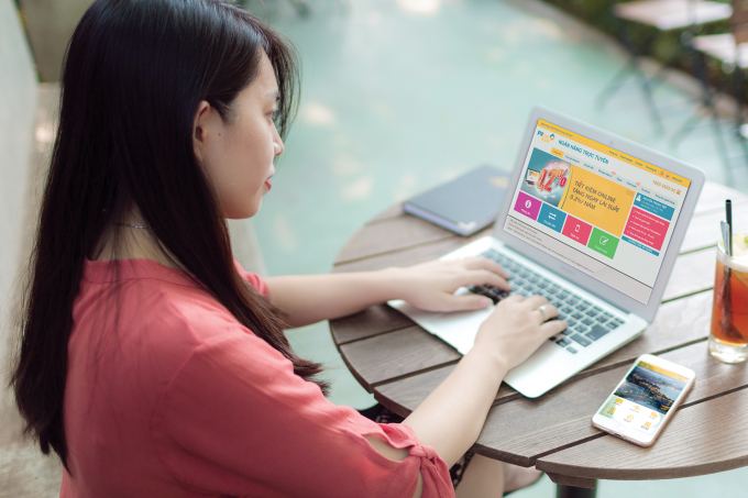 Thanh to&aacute;n online sẽ dần thay thế văn h&oacute;a trả tiền mặt?