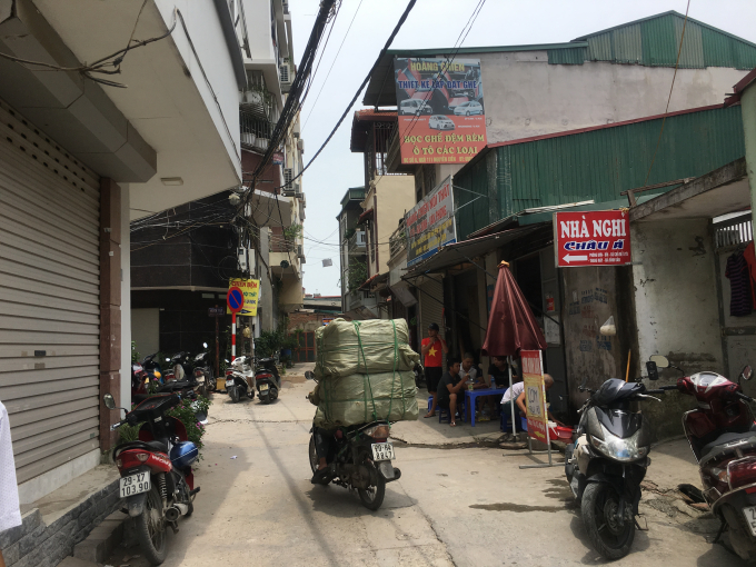 Người d&acirc;n ng&otilde; 111 Nguyễn Xiển cho rằng phần đất UBND quận Thanh Xu&acirc;n quy hoạch đoạn đường rộng 17,5m kh&ocirc;ng nằm trong quy hoạch chi tiết 1/2000.