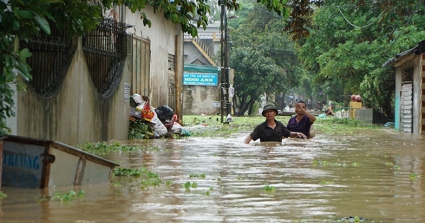 10 người chết và mất tích do mưa bão số 4