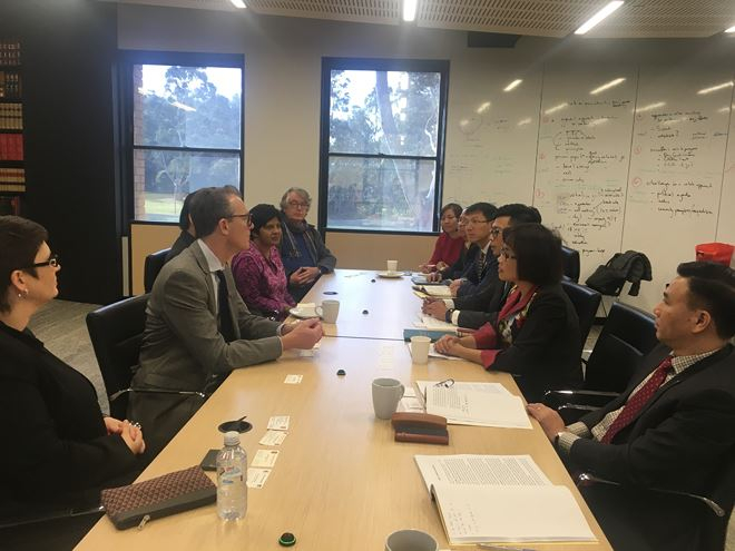 Thứ trưởng Đặng Ho&agrave;ng Oanh: Bộ Tư ph&aacute;p sẽ tiếp tục cử nhiều c&aacute;n bộ đi học tại Australia