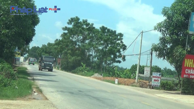 Tốp 2 xe tr&ecirc;n Quốc lộ 37 khu vực huyện Ph&uacute; B&igrave;nh tỉnh Th&aacute;i Nguy&ecirc;n. C&aacute;c xe n&agrave;y đều c&oacute; hướng đến l&agrave; huyện Hiệp H&ograve;a - Bắc Giang.