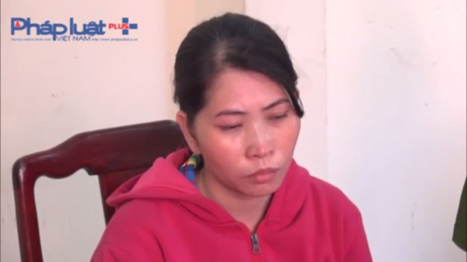 Ho&agrave;ng Thị Hồng Diễm (33 tuổi, ngụ Hậu Giang) thực hiện h&agrave;nh vi giết chồng, phi tang x&aacute;c.