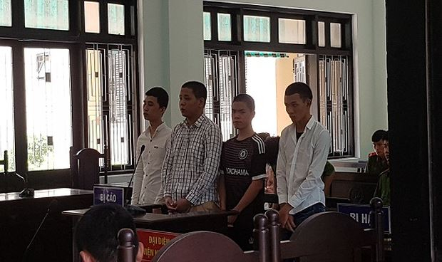 C&aacute;c bị c&aacute;o tại phi&ecirc;n t&ograve;a sơ thẩm.