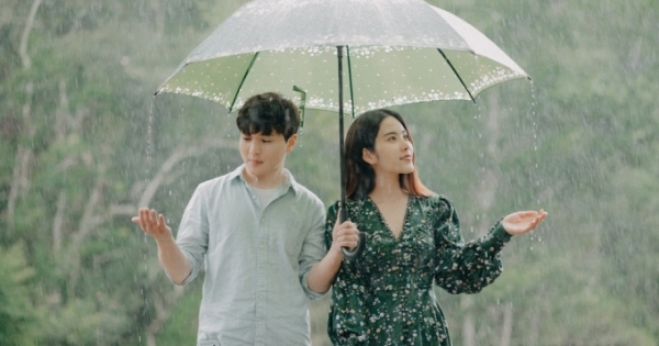 Nam Em: "Tôi khóc bởi Đừng như Thói quen, rồi ám ảnh và viết ca khúc Đau Vì Yêu..."