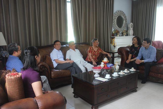 Bộ trưởng Tư ph&aacute;p L&ecirc; Th&agrave;nh Long thăm hỏi v&agrave; tri &acirc;n c&aacute;c thế hệ l&atilde;nh đạo