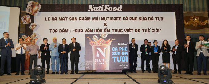 &nbsp;Nuticaf&eacute; - C&agrave; ph&ecirc; sữa đ&aacute; tươi c&oacute; vị giống như c&agrave; ph&ecirc; pha phin với sữa đặc m&agrave; người Việt ai cũng ưa chuộng.