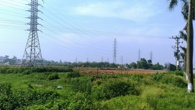 Hiện dự &aacute;n mới chỉ l&agrave; b&atilde;i đất trống, chưa c&oacute; bất cứ cơ sở hạ tầng g&igrave;.