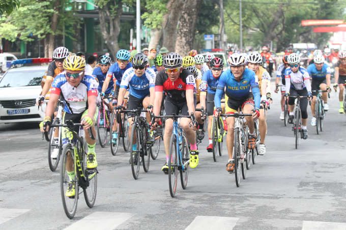 S&ocirc;i động ng&agrave;y mở m&agrave;n Coupe De Huế 2018