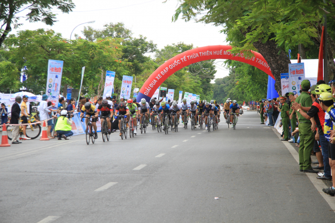 S&ocirc;i động ng&agrave;y mở m&agrave;n Coupe De Huế 2018