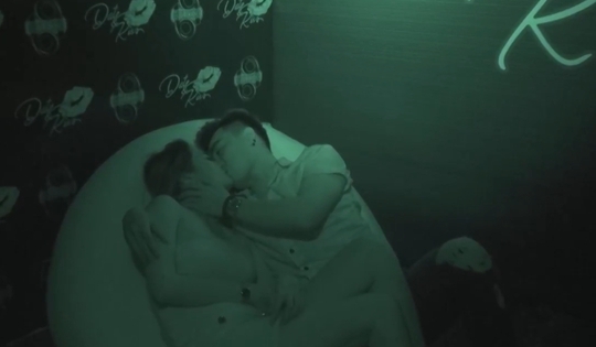 Gameshow Việt sa đà vào gợi dục