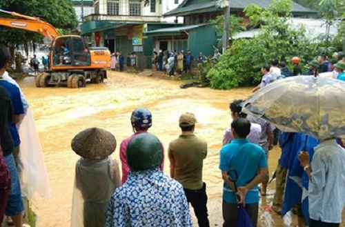 Mưa lũ khiến x&atilde; Mường B&aacute;ng, huyện Tủa Ch&ugrave;a bị ngập lụt nghi&ecirc;m trọng.