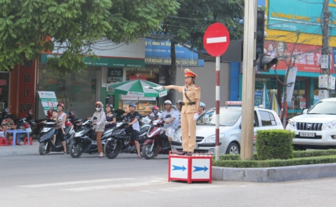 C&ocirc;ng an Thanh H&oacute;a tăng cường hơn 1.000 c&aacute;n bộ chiến sĩ đảm bảo an to&agrave;n trước v&agrave; sau trận b&aacute;n kết U23 Việt Nam - H&agrave;n Quốc. (ảnh: Ph&uacute;c Tuấn)