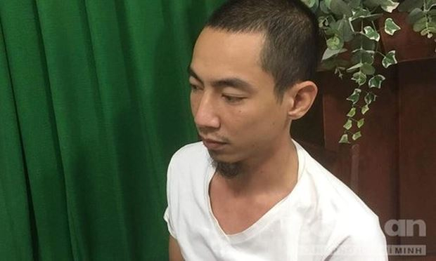 Cơ quan c&ocirc;ng an l&agrave;m việc với Nguyễn Th&agrave;nh Lợi. Ảnh B&aacute;o CA TP HCM.