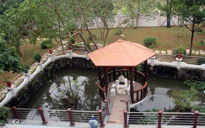 Một g&oacute;c khu&ocirc;n vi&ecirc;n dinh thự của gia đ&igrave;nh &ocirc;ng Trương Q&uacute;y Dương - (Ảnh: Tiền phong).