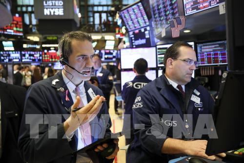 Thông báo áp thuế mới của Tổng thống Mỹ khiến Phố Wall chao đảo