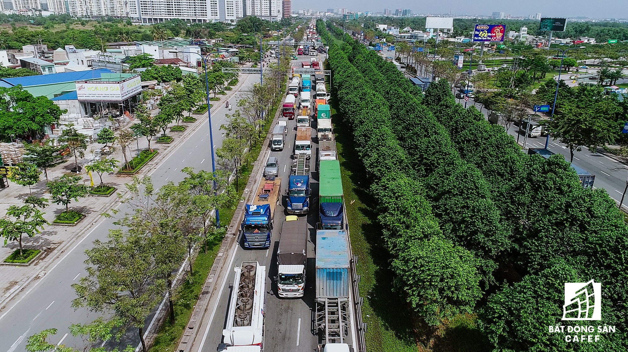 Những cửa ngõ ra vào trung tâm Sài Gòn đang bị bóp nghẹt như thế nào? - Ảnh 13.