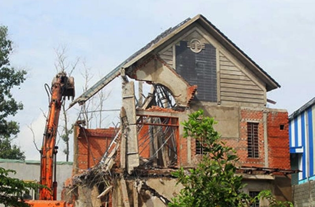 Đồng Nai: Cưỡng chế tháo dỡ biệt thự tiền tỷ xây trái phép