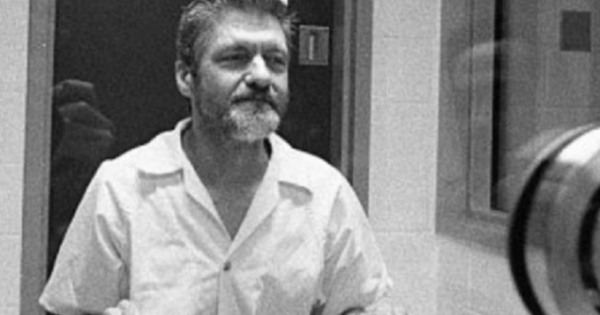 Vì đâu thần đồng toán học Harvard thành kẻ khủng bố khét tiếng lịch sử?