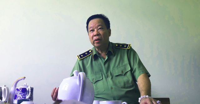 Đội trưởng Đội QLTT số 16: “Các đơn vị kinh doanh nói hàng xách tay, là chiêu trò để đánh lừa người mua”