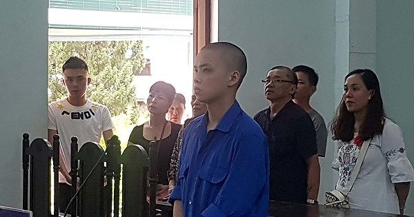 Lĩnh án hơn 5 năm tù giam vì... mua ma túy giấu trong phòng ngủ "chơi dần"