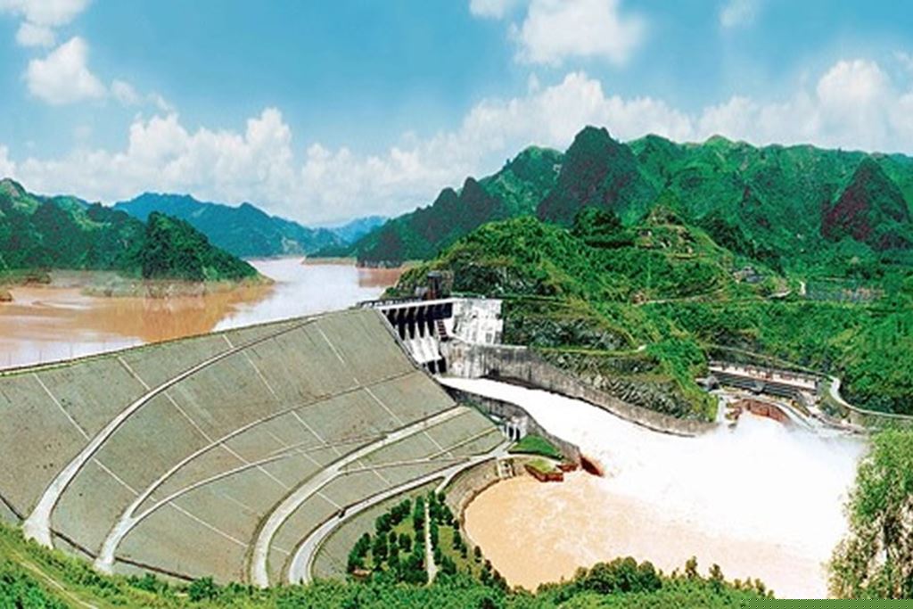 Dự án Nhà máy Thủy điện Hòa Bình mở rộng đang chậm tiến độ 2 năm so với yêu cầu trong Quy hoạch điện VII điều chỉnh (ảnh: Internet).