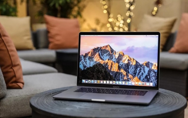 Cục Hàng không Việt Nam cấm mang Macbook Pro 15 inch lên máy bay