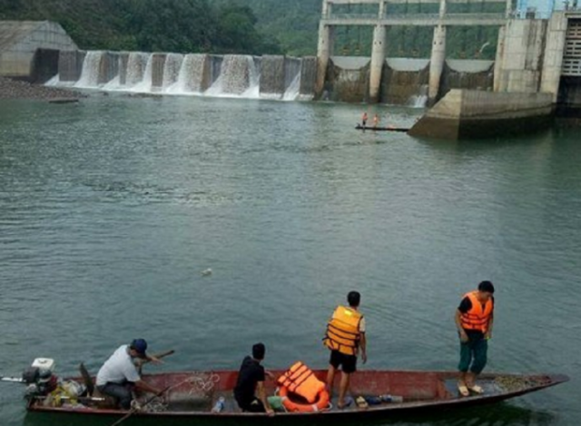 Khởi tố hai nhân viên vận hành thủy điện xả nước khiến một người thiệt mạng