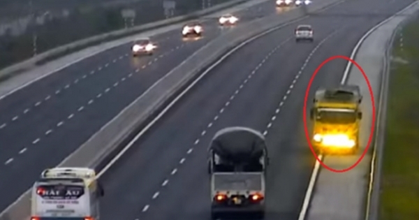 Lùi xe trên đường cao tốc: Có thể bị phạt tới 18 triệu đồng