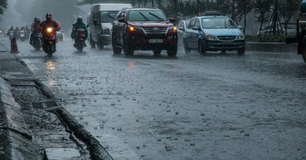 Dự báo thời tiết ngày 24/8: Mưa dông trên diện rộng, đề phòng lốc, sét