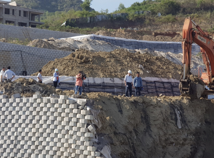 2B18A42E-5E80-4709-9461-07F86F89CF98.