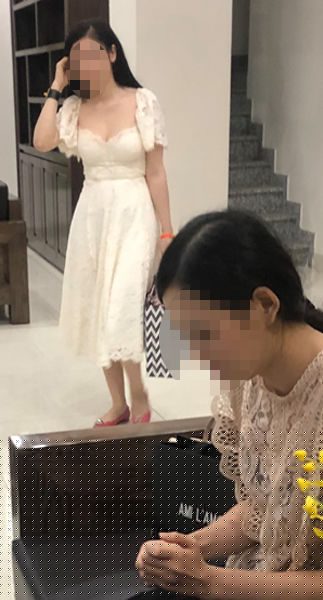 Hai cô gái trong đường dây bán dâm do Cúc điều hành.