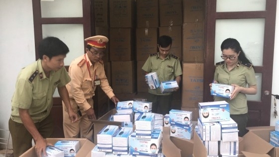 Phát hiện gần 1 triệu khẩu trang y tế không rõ nguồn gốc tại Quảng Bình