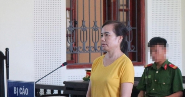 Giúp người quen sang Trung Quốc lấy chồng, bà mối nhận 5 "quyển lịch"