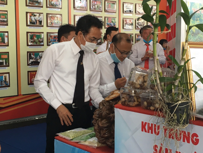 Nhieu san pham dac trung cua dia phuong