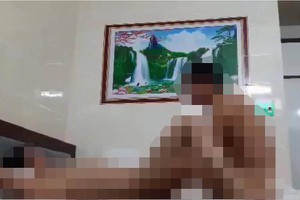 Lộ “clip nóng” Chủ tịch xã và Chủ tịch hội nông dân bị cách chức