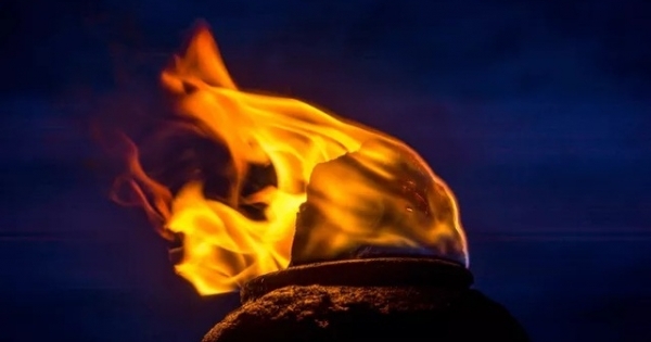 Con người biết dùng lửa từ khi nào?