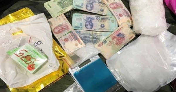 Đồng Nai: Bắt 3 đối tượng và thu giữ hơn 1,5 kg ma tuý đá