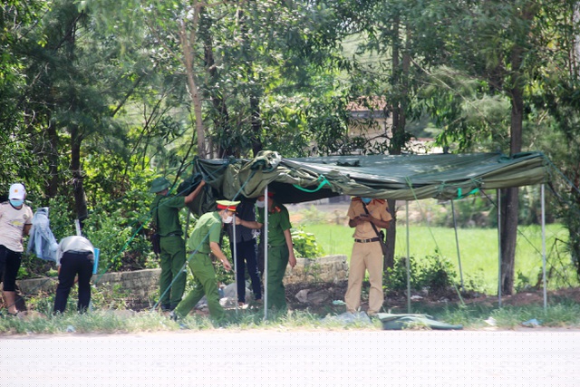 Cơ quan chức năng bố trí 4 chốt tại các khu vực dân cư.